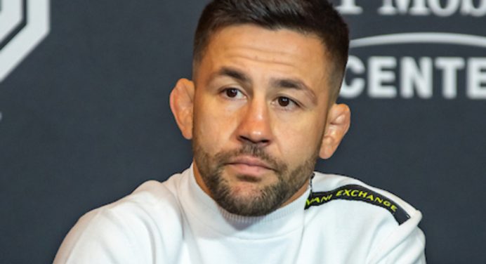 Em má fase, Pedro Munhoz enfrenta veterano no UFC em novembro