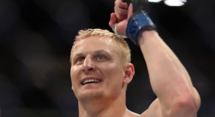 Pavlovich comemora disputa de cinturão interino dos pesados do UFC