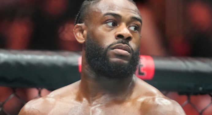 Sterling é escalado para superluta de grappling após perder título do UFC