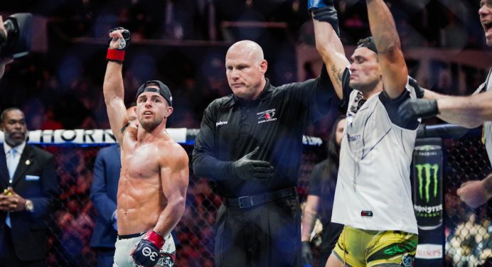 Americano busca reverter derrota para Douglas D’Silva no UFC Charlotte: “Roubado”