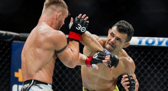 Em luta movimentada, Douglas D’Silva vence Cody Stamann no UFC Charlotte