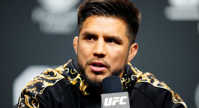 Ex-campeão, Cejudo classifica rival como ‘filho’ em desafio no UFC