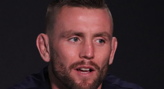 Lutador do UFC acusa esposa de traição com parceiro de treino