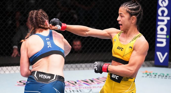 Natália Silva deixa rival com ‘rasgo’ na boca após atropelo no UFC Vegas 73; veja