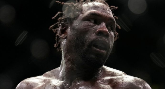 Com 241 golpes significativos, Jared Cannonier quebra recorde entre os médios do UFC