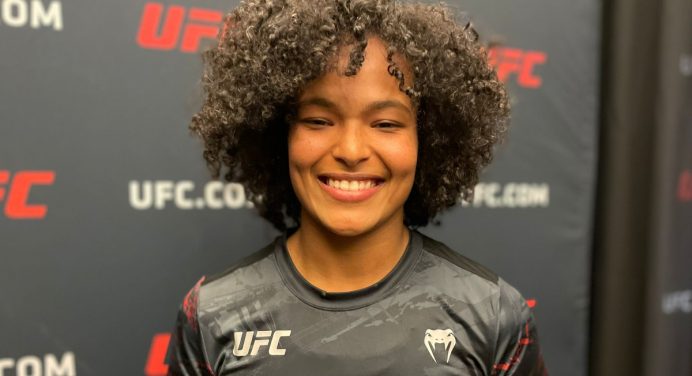 Karine Killer expressa interesse em realizar mais duas lutas no UFC em 2023
