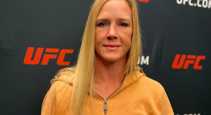 Holly Holm rechaça comparação entre Ronda Rousey e Kayla Harrison