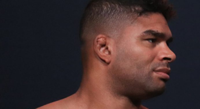 Alistair Overeem anuncia aposentadoria do esporte e mudança no estilo de vida