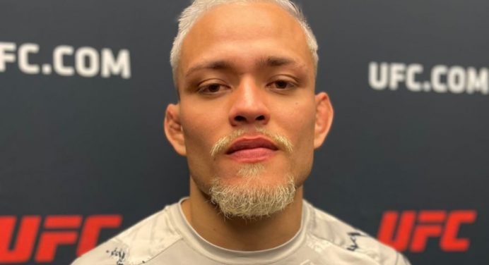 Parceiro de treino de Charles do Bronx, Elves Brener reforça card do UFC Rio