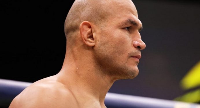 Cigano classifica Werdum como oponente ideal para estrear no MMA sem luvas