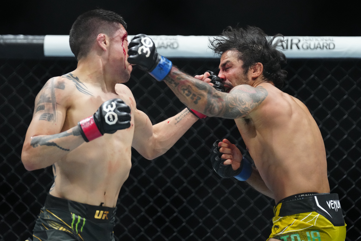 Moreno e Pantoja travam uma guerra no UFC 290