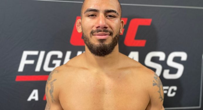 Domando o fogo! Lutador do UFC revela participação em reality show de churrasco