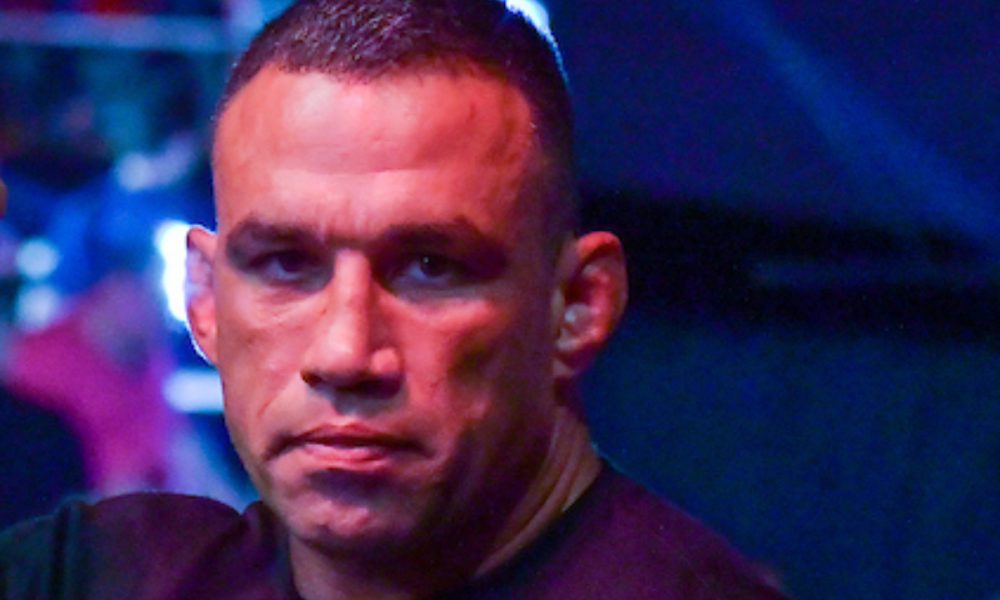 Ex-campeão do UFC, Werdum revela lesão inoperável no cérebro - Ag ...