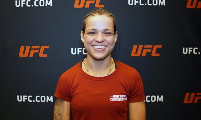 Eduarda Moura posa para fotos após ser contratada pelo UFC