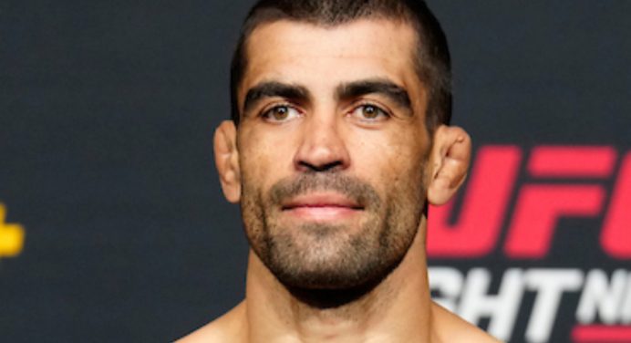 Aos 37 anos, Elizeu Capoeira comemora renovação de contrato no UFC