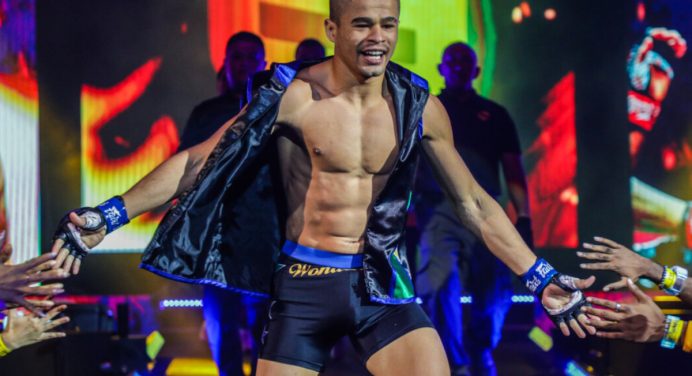 Fabricio Andrade tem luta por cinturão de kickboxing adiada para novembro no ONE