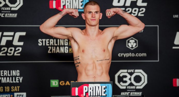 Ian Machado Garry bate o peso e confirma duelo contra ex-campeão no UFC Catar