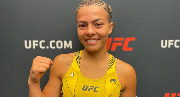 Promessa do MMA brasileiro, Luana Santos dá show e finaliza rival no UFC Denver