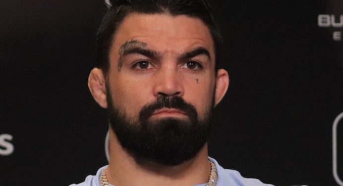 Dirigente do Bare Knuckle revela procura por ‘lendas do UFC’ para luta contra Perry