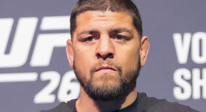 Após derrota do irmão, Nick Diaz desafia Jake e Logan Paul: “Sou muito melhor que ambos”