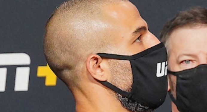 Lutador do UFC expõe imposto de quase 50% de sua bolsa cobrado pelo governo da Austrália