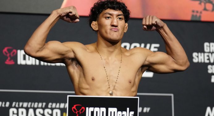 Prodígio do UFC, Raul Rosas Jr enfrenta vencedor do TUF em fevereiro