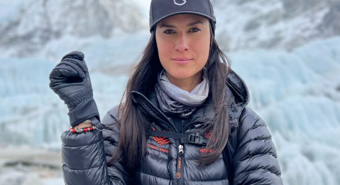 Avalanche e medo de altura: Saiba como Cesalina Gracie usou o jiu-jitsu para escalar o Everest