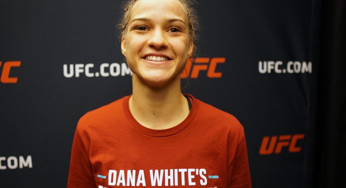 Stephanie Rondinha relata dúvida ao protagonizar resultado inédito no Contender Series