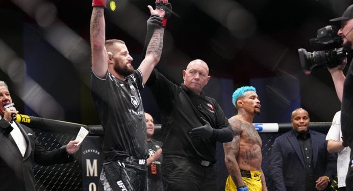 Algoz de Bocão embolsa R$ 260 mil por bônus de Performance da Noite no UFC Vegas 80