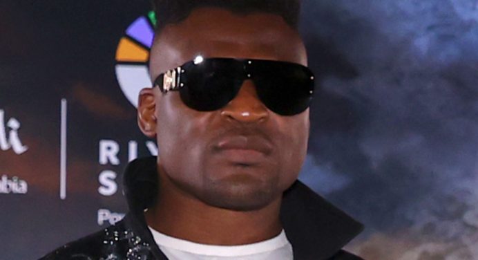 Francis Ngannou cobra Tyson Fury por revanche no boxe: “Me deve uma luta”