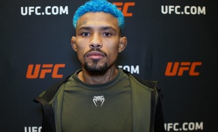 Mateus Bocão posa para foto após dar entrevista no UFC Apex