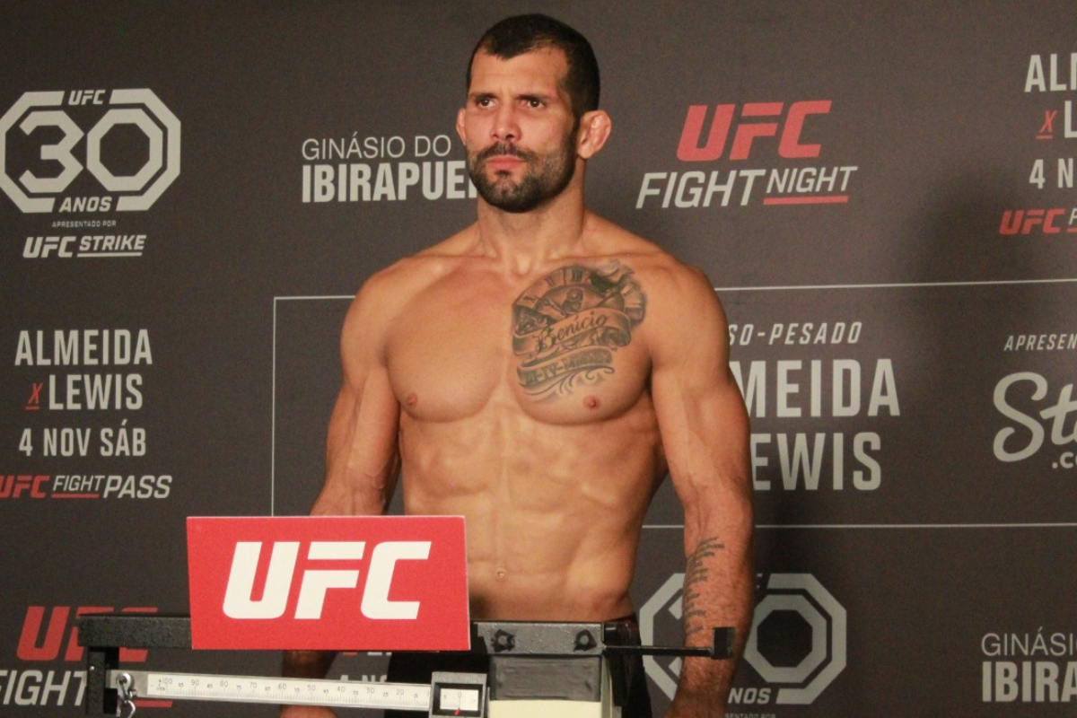 Baixa de última hora! Luta entre Rodolfo Vieira e Armen Petrosyan é retirada do UFC São Paulo