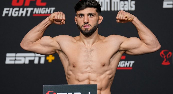 UFC escala Tsarukyan como reserva de disputa de título entre Charles Do Bronx e Ilia Topuria