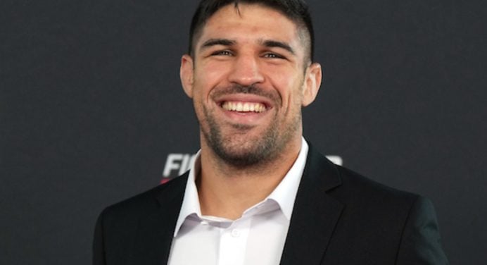 Ultimate oficializa nova luta para Vicente Luque no UFC 310 em dezembro