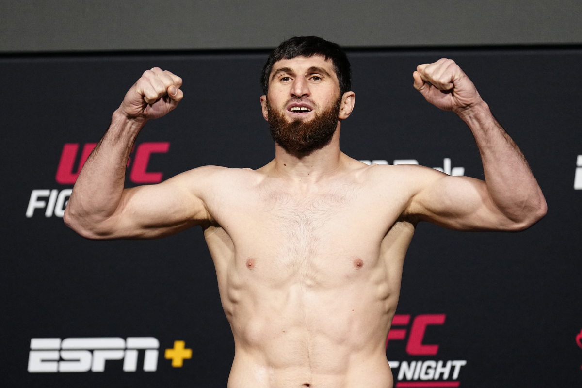 Magomed Ankalaev na pesagem oficial do UFC Vegas 84.