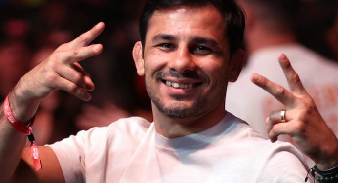 Alexandre Pantoja revela negociação para próxima defesa de título no UFC