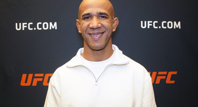 Parceria! Gregory Robocop exalta período de treinos com Alex Poatan e Glover Teixeira