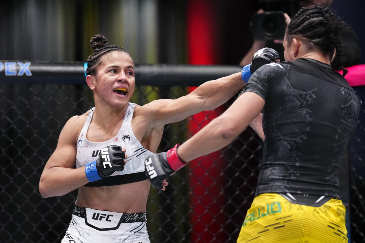Natália Silva venceu Viviane Araújo no UFC