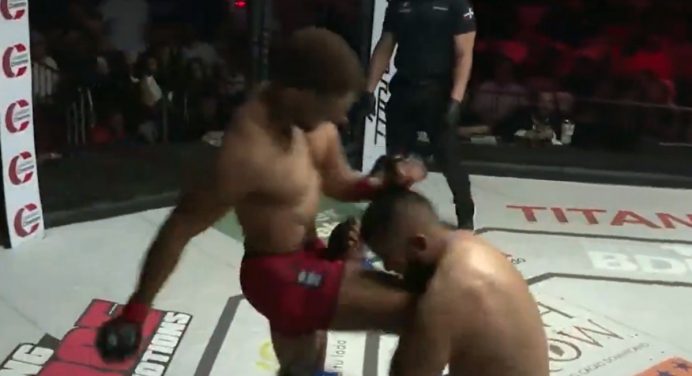 Obra de arte! Vincent van Gogh nocauteia oponente com joelhada brutal; veja