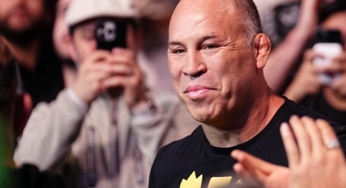 Wanderlei Silva e Maurício Shogun recebem homenagem no Hall da Fama do UFC