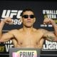 Rafael dos Anjos na pesagem oficial do UFC 299.