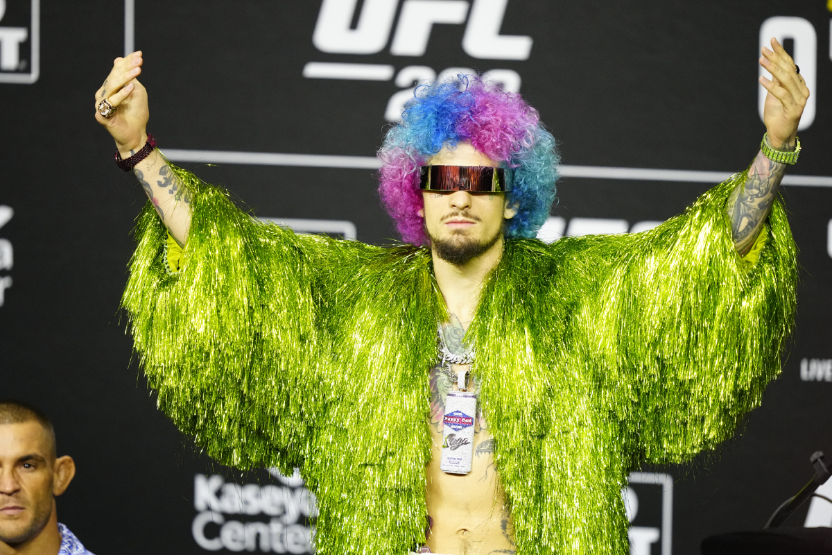 Sean O'Malley na coletiva de imprensa do UFC 299.