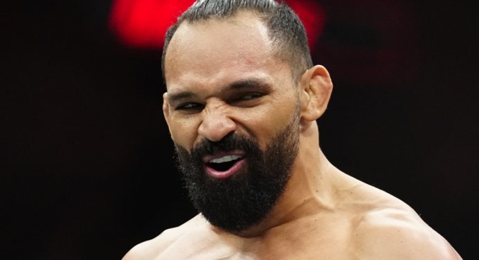 Sem rival, Michel Pereira mantém esperança de lutar no UFC Rio: “Sonho não morreu”