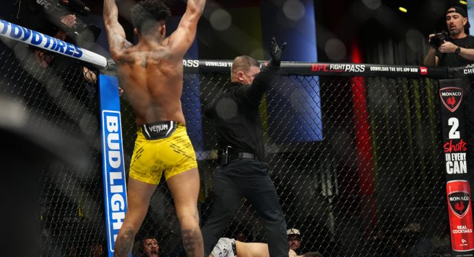 Cartão de visitas! Estreante, Vinicius Lok Dog vence com joelhada voadora no UFC Vegas 87