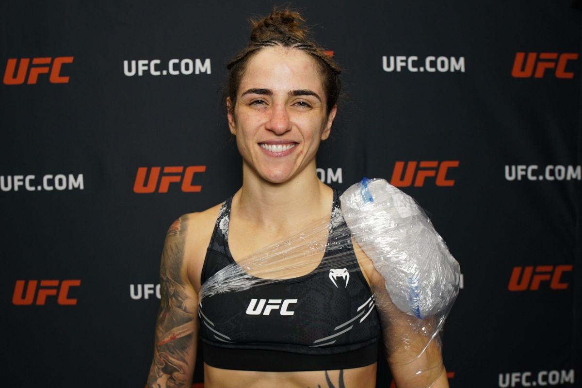 Norma Dumont venceu Germaine de Randamie no UFC Vegas 90.