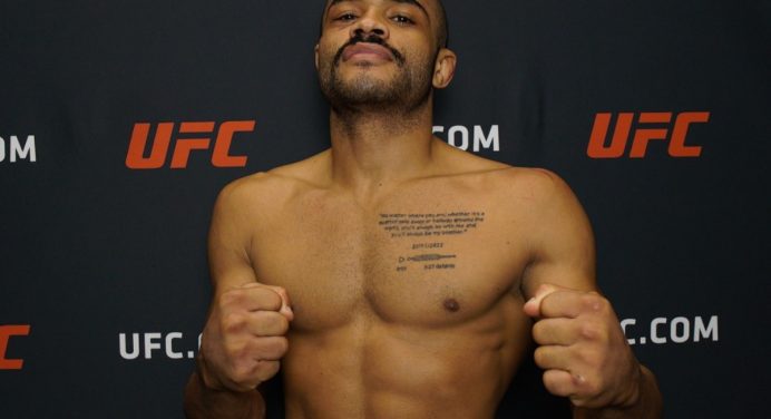 Victor Striker ironiza status de azarão nas apostas contra Farid Basharat no UFC 308