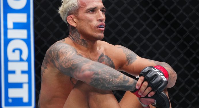 Rafael Fiziev se lesiona e deixa a luta contra Charles Do Bronx no UFC Rio