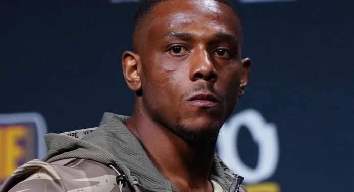 Jamahal Hill reprova comemoração de Alex Poatan e promete nocautear em revanche