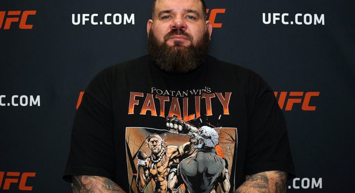 Evolução! Treinador de Poatan projeta “melhor versão” do brasileiro no UFC 300