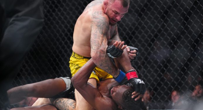 Reviravolta! Renato Moicano vence prêmio ‘Virada do Ano’ no UFC em 2024